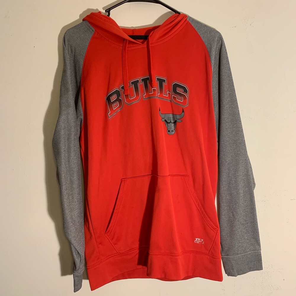 Bulls sweater
